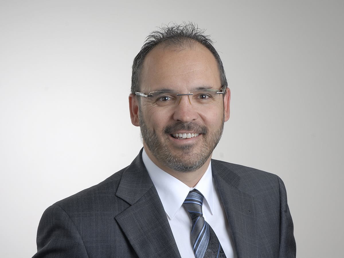 Enrique Caballero, Agent générale