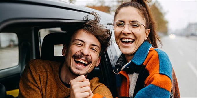 Couple en voiture Couple en voiture