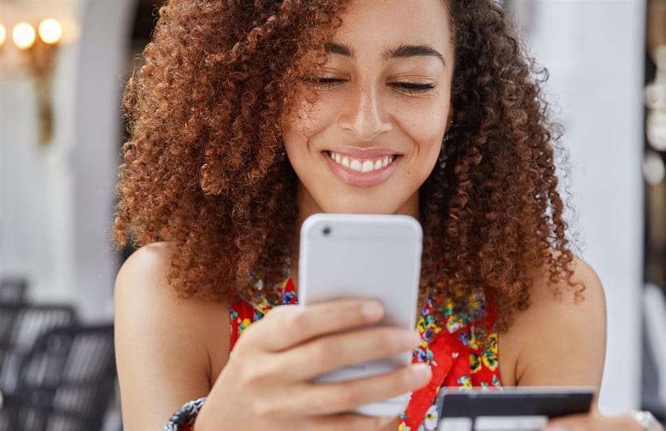 Acquistare e navigare in sicurezza online Acquistare e navigare in sicurezza online