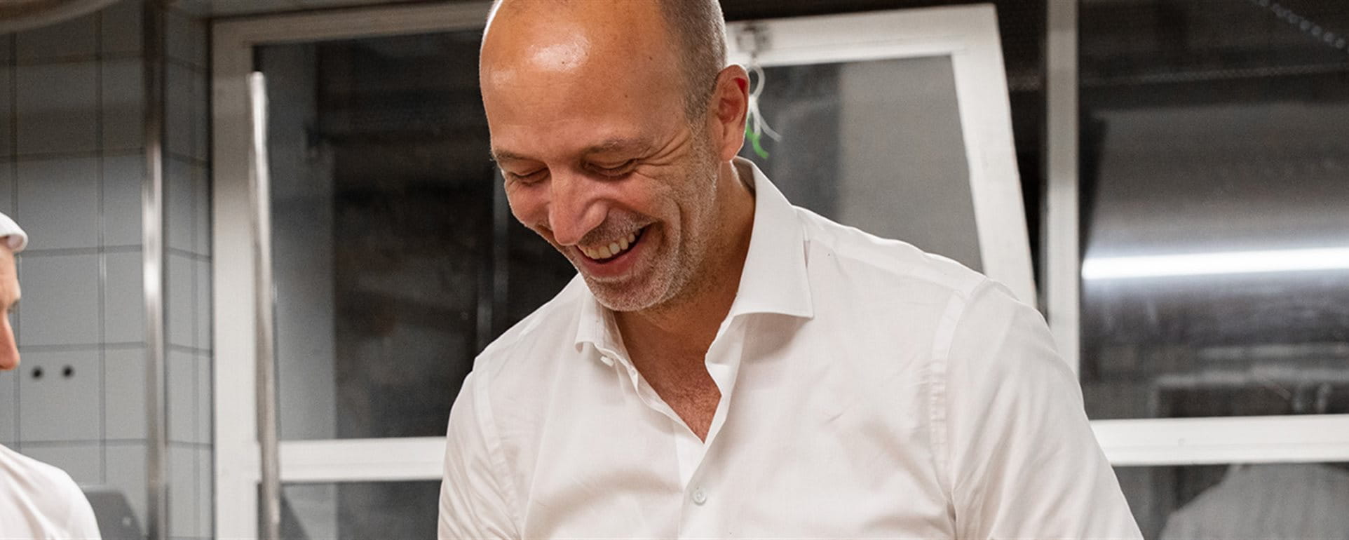 Trois collaborateurs dans le fournil. Trois collaborateurs dans le fournil.