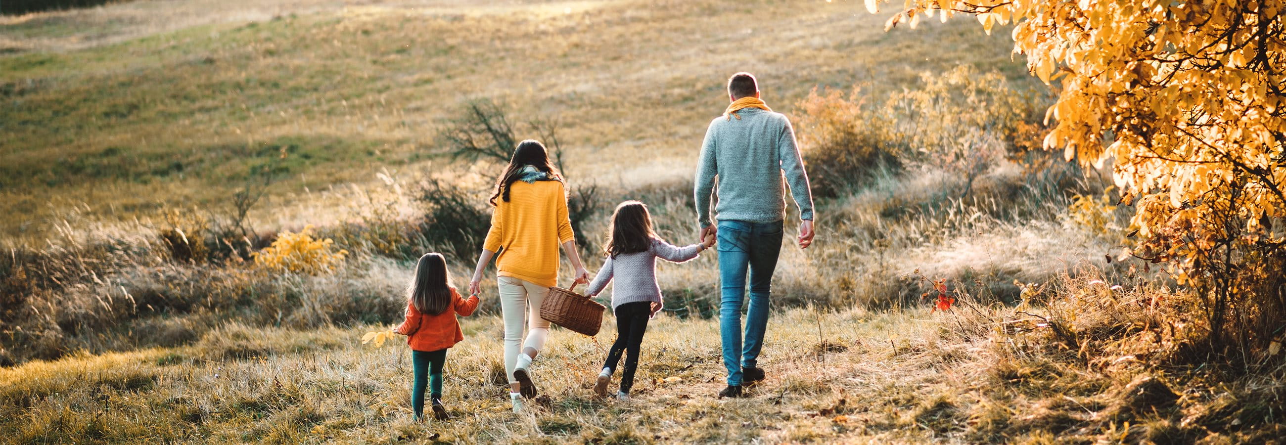 Familie am Wandern